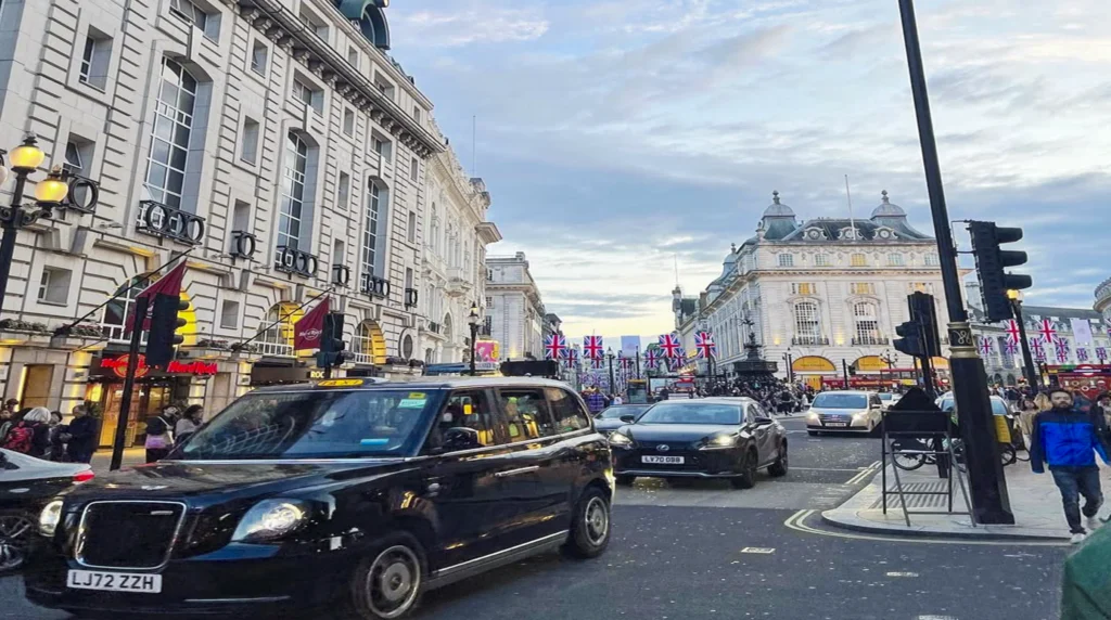 stedentrip naar Londen city ​​trip to London Städtereise nach London Soho-londen