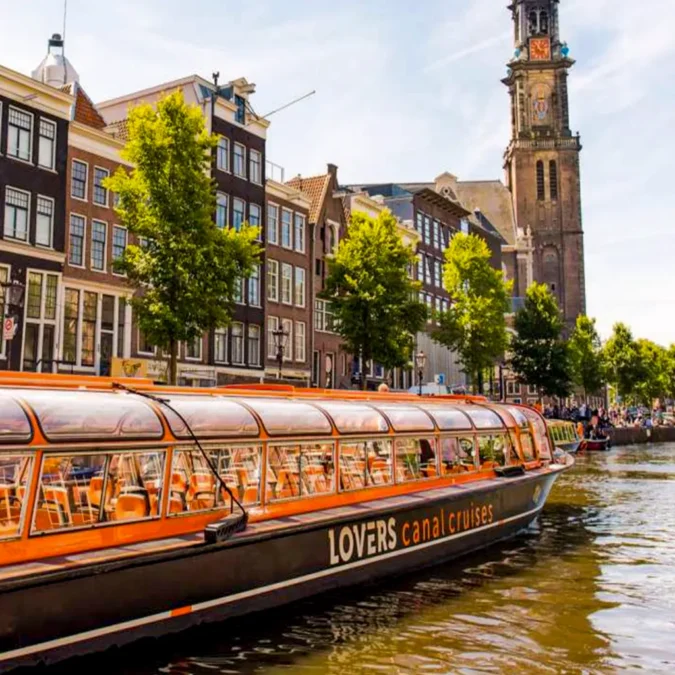 rondvaart-in-amsterdam