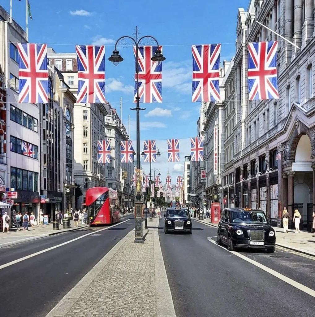 Winkelen in londen: De leukste winkelstraten in Londen Shopping in London: The best shopping streets in London Einkaufen in London: Die besten Einkaufsstraßen in London