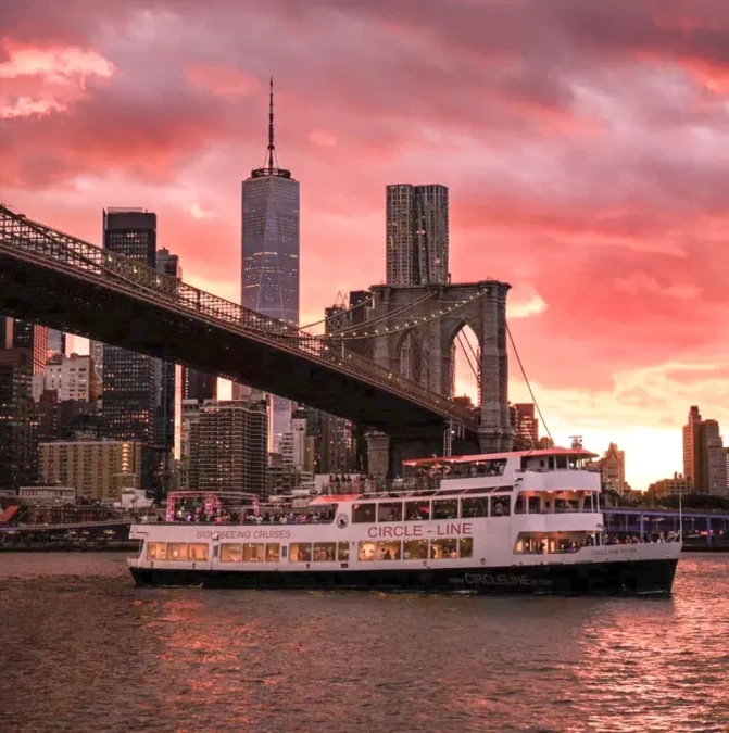 Boottochten in New York
Boat trips in New York
Bootsfahrten in New York