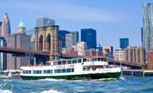 Boottochten in New York
Boat trips in New York
Bootsfahrten in New York