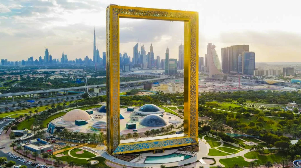 Bezienswaardigheden in Dubai
sights in Dubai
Sehenswürdigkeiten in Dubai