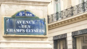 Champs-Élysées in Parijs: 
Champs-Élysées in Paris