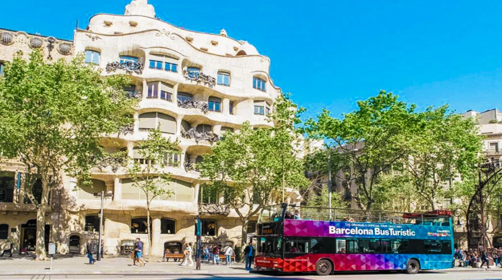 Hop on hop off bus in Barcelona