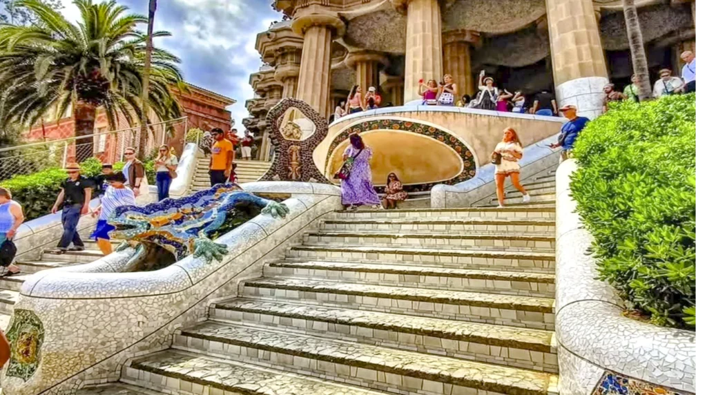 Park Güell-El Drac-barcelona
