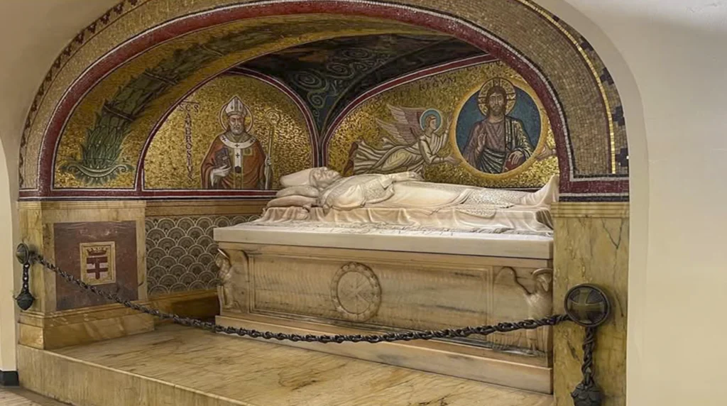 De Vaticaanse Grotten The Vatican Grottos Die Vatikanischen Grotten Het Graf van de Heilige Petrus The Tomb of St. Peter Das Grab des Heiligen Petrus