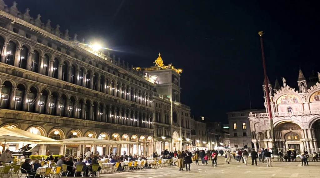San Marcoplein in Venetië