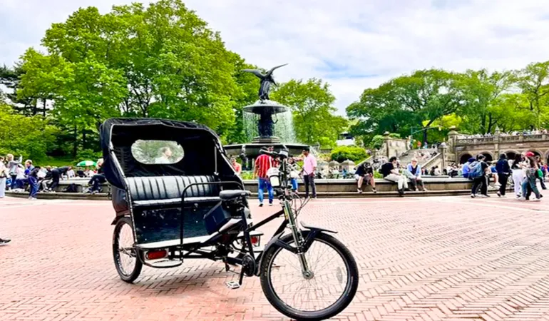 fietstaxi-in-New-York-City
