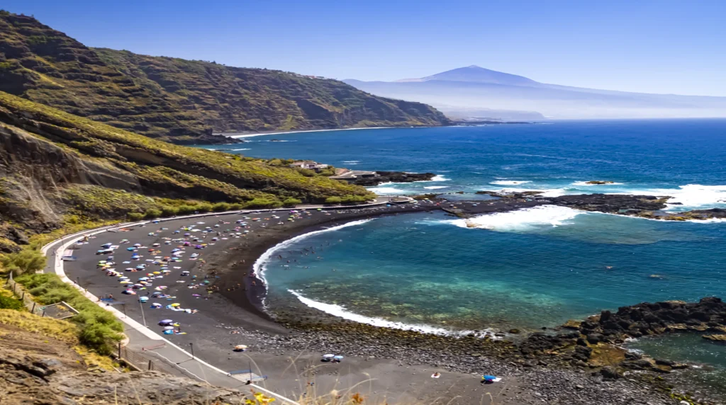 Natuurlijke zwembaden op Tenerife Natural 
pools in Tenerife 
Natürliche Pools auf Teneriffa
Mesa del Mar