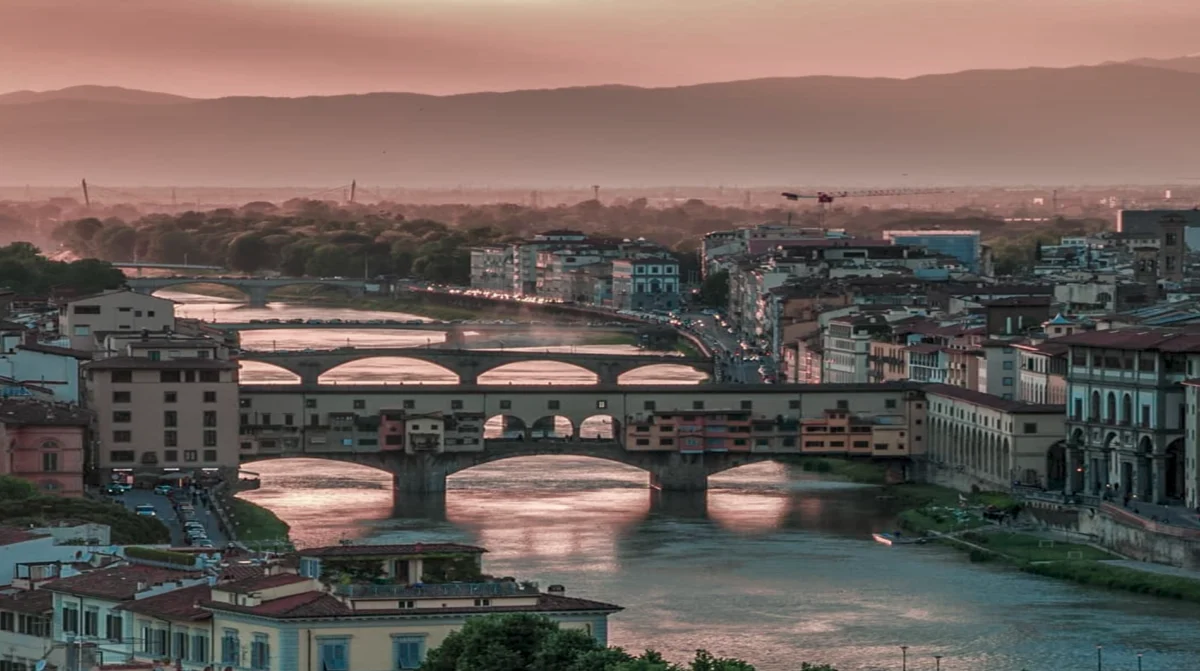 Ponte Vecchio in Florence: Is it worth a visit?