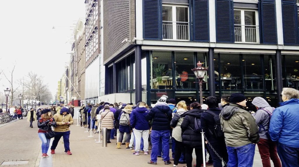 wachtrij bij het Anne Frank museum