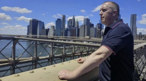 Edward alone in New York