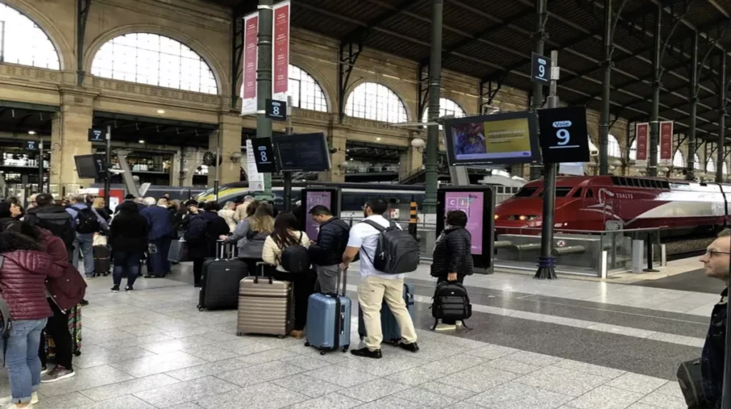 Ankunft mit dem Zug in Paris