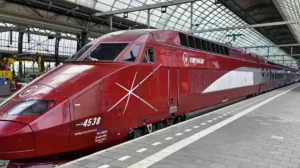 Mit dem Zug nach Paris